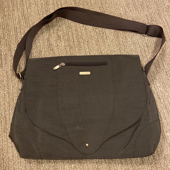 Baggallini Grey Messenger Bag - Picture 1 of 5